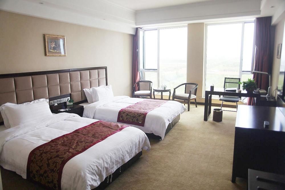 Weishi International Hotel Qingzhou Экстерьер фото