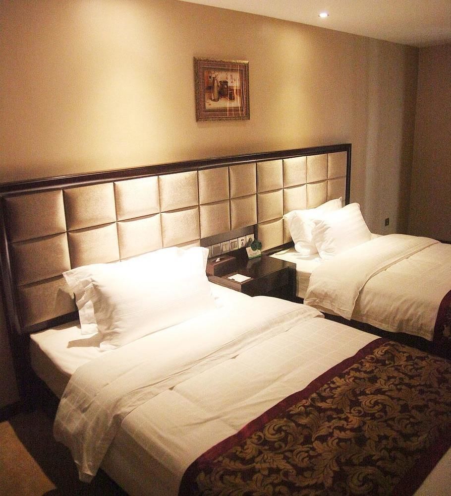 Weishi International Hotel Qingzhou Экстерьер фото